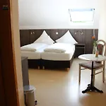Roessle Hotel