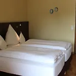 Roessle Hotel