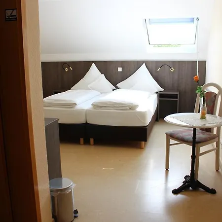 Roessle Hotel