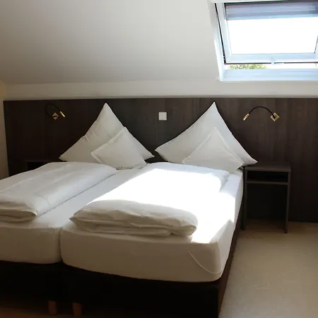 Roessle Hotel