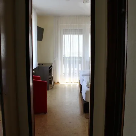 Roessle Hotel 3*