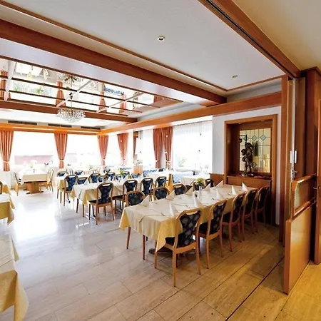 Roessle Hotel